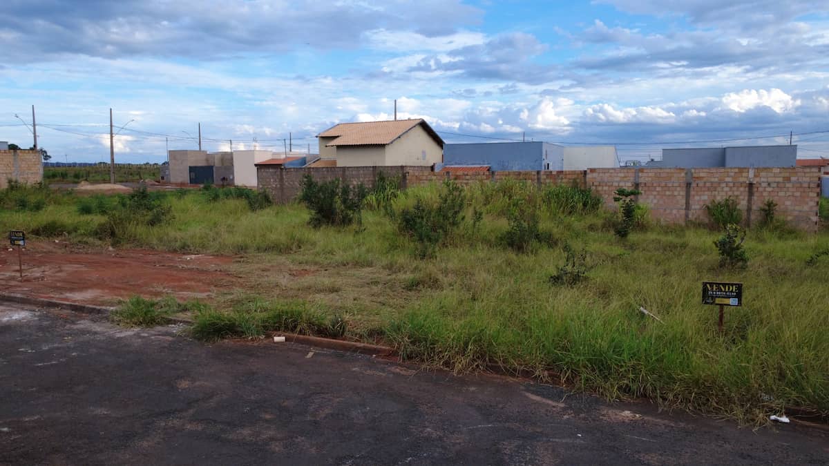 TERRENOS À VENDA NO BAIRRO MORADA DO SOL EM ITURAMA MG